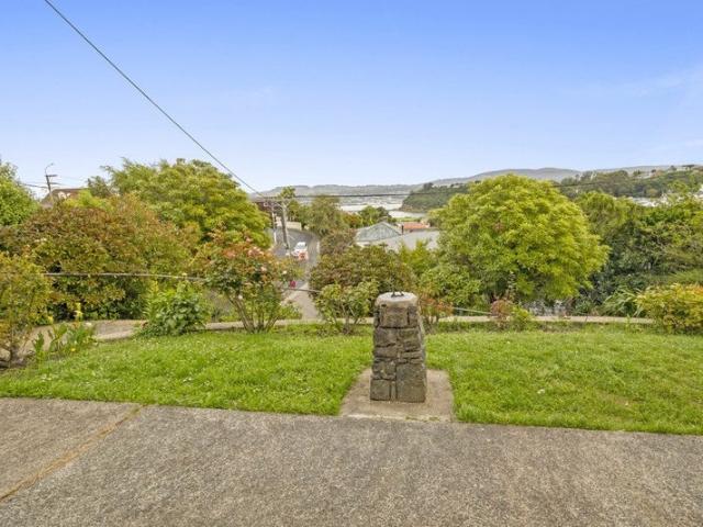 House for rent in Otakou