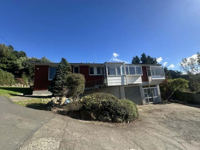 House for rent in Otakou