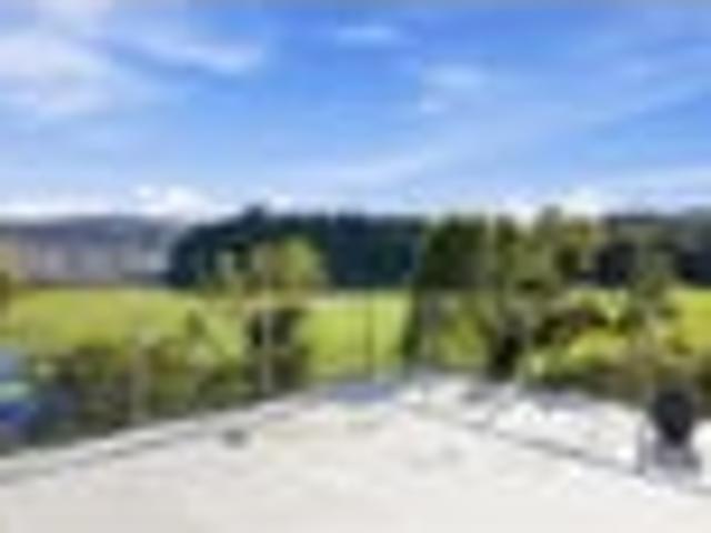 House for rent in Otakou