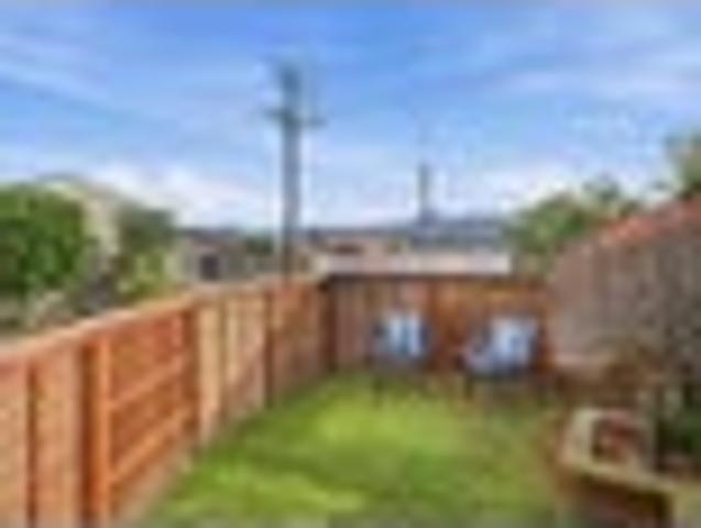 House for sale in Otakou