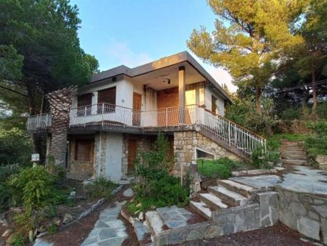 Villa Indipendente in vendita a Andora, Liguria