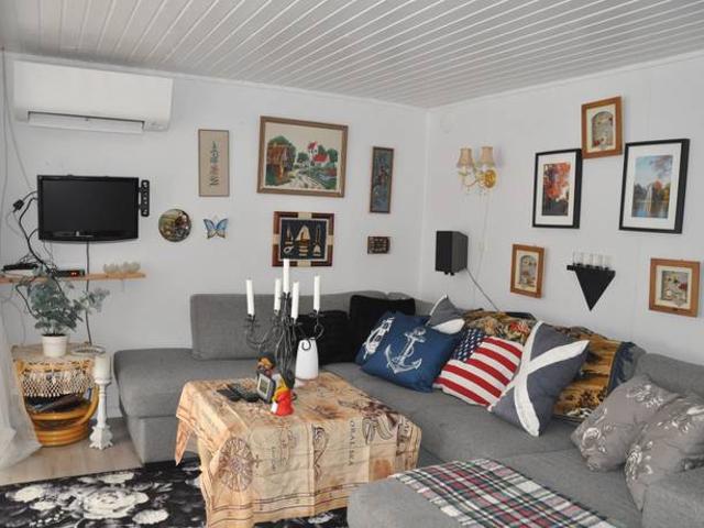 Hus till salu i Gotland, Skåne