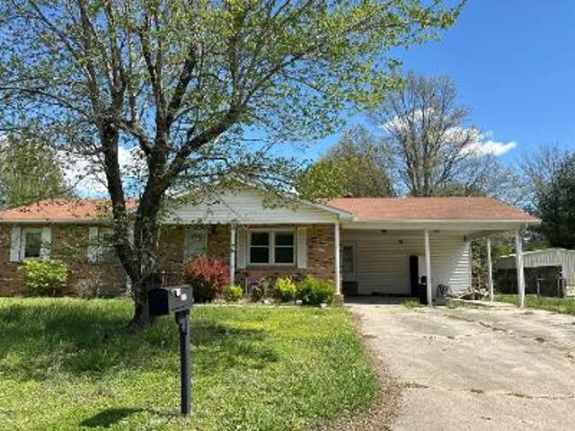 House for sale in Sikeston