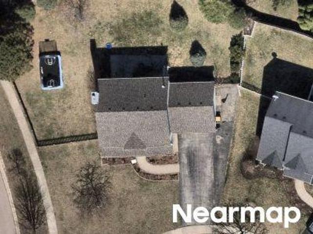 House for sale in North Aurora, Illinois