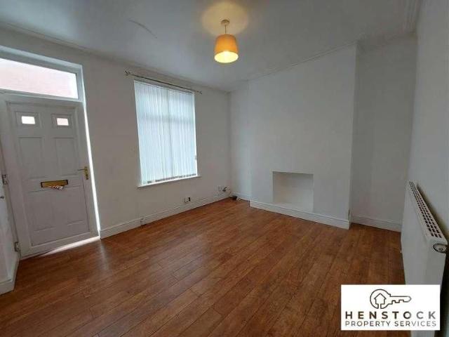 House for rent in Burnedge, Greater Manchester