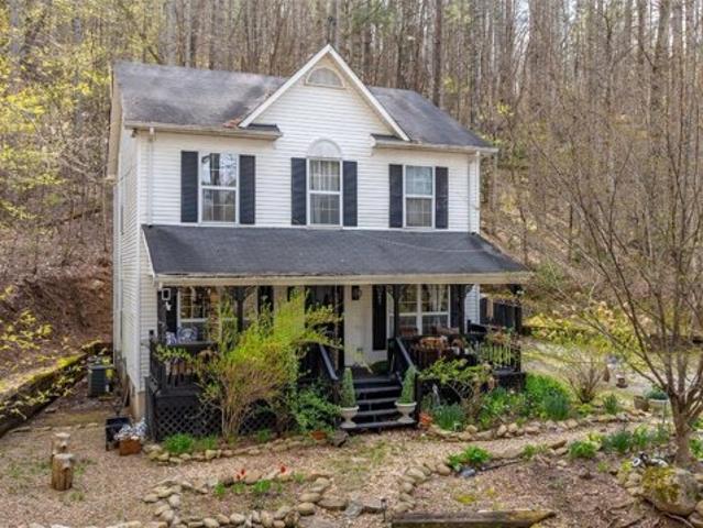 House for sale in Cullowhee