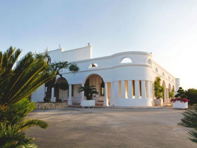 Locale Commerciale in vendita a Andria, Barletta-Andria-Trani