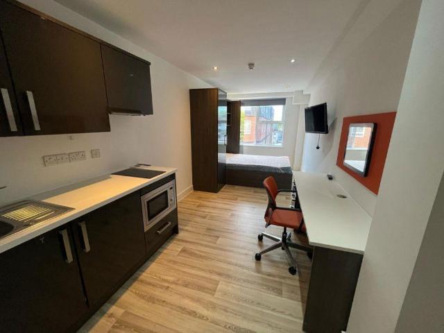 Apartment for rent in The Polygon, City Of Southampton
