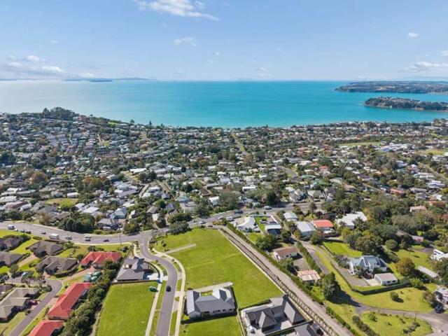 Land for sale in Whangaparaoa