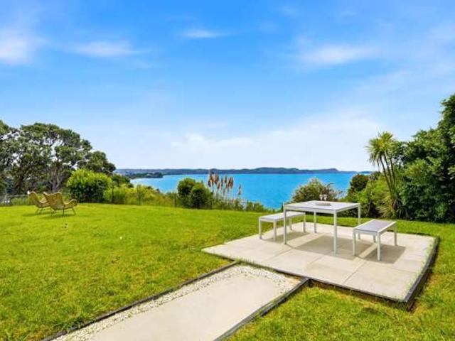 House for sale in Whangaparaoa