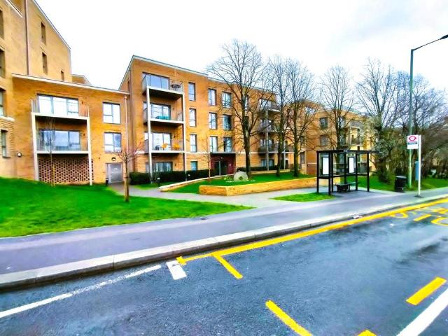 Apartment for rent in West Finchley, Greater London