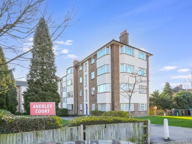 Apartment for rent in Anerley, Greater London
