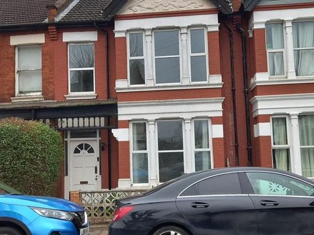 House for rent in Alton Barnes, Essex