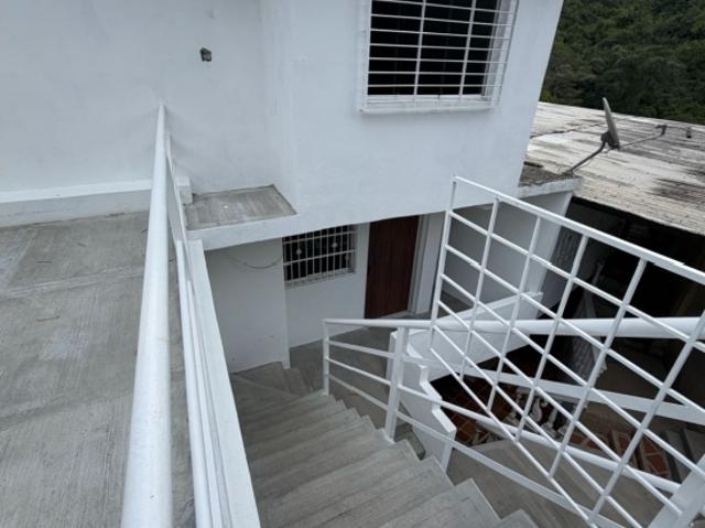 Apartamento en alquiler en Lomas del Sol, Caracas
