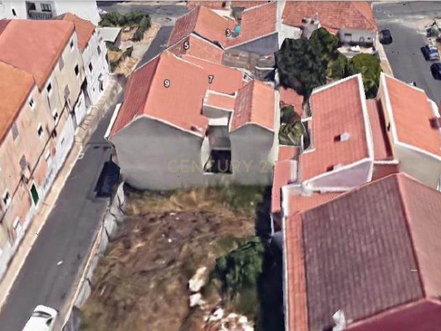 Armazém alugar em Santiago Dos Velhos, Lisboa