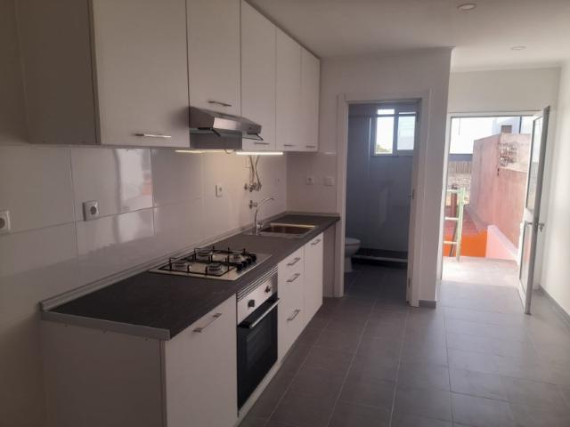Apartamento alugar em Rio de Mouro Velho, Rio de Mouro