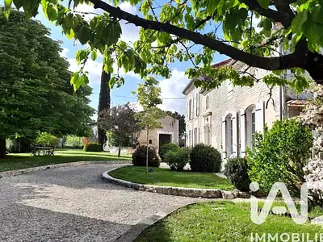 Maison vente à Cognac, Angeac-champagne