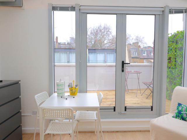 Studio for rent in Cat Hill, Isle Of Man