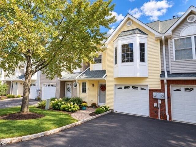 Condo for sale in Berkeley Heights, Union County