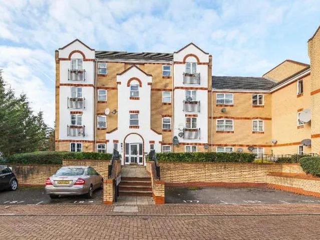 Apartment for rent in London Borough of Newham, Greater London