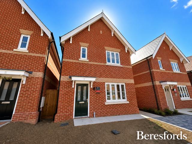 House for rent in Mile End, Fordham Heath