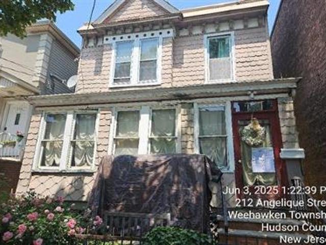 House for sale in Hudson, New Jersey