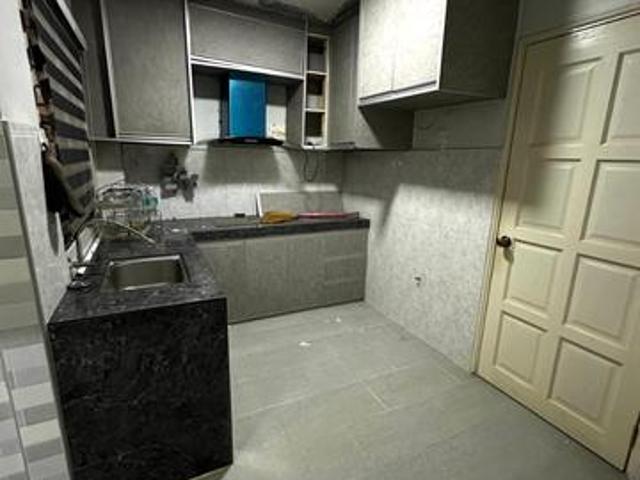 Apartment for sale in Desa Pandan