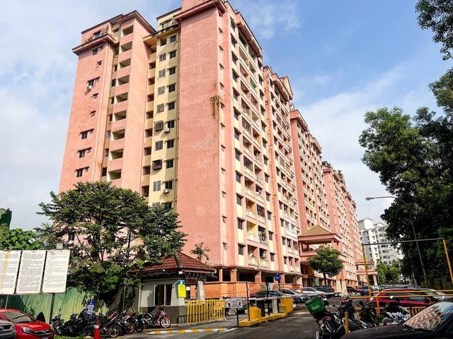 Apartment for sale in Kajang, Langat