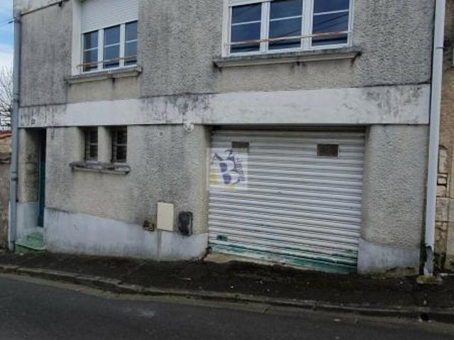 Maison vente à Angoulême, Aignes-et-puypéroux