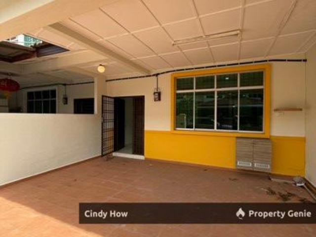 House for rent in Malaka