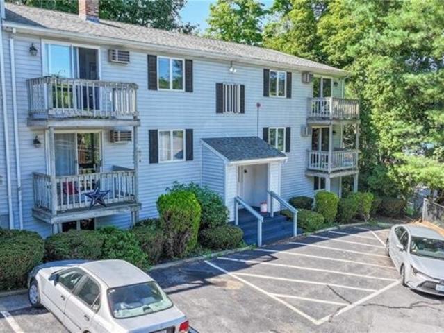 Condo for sale in Manville, Lincoln