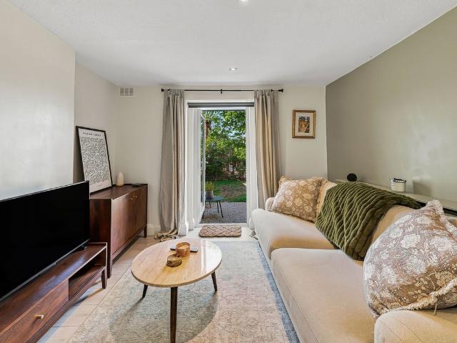 Apartment for rent in Streatham, Greater London