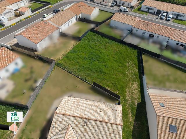 Terrain vente à Les Sables-d'Olonne, Angles