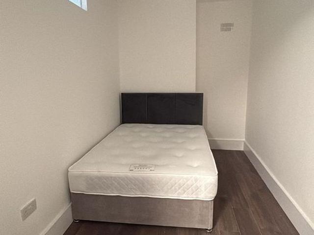 Apartment to rent in Bluebell, North Tipperary