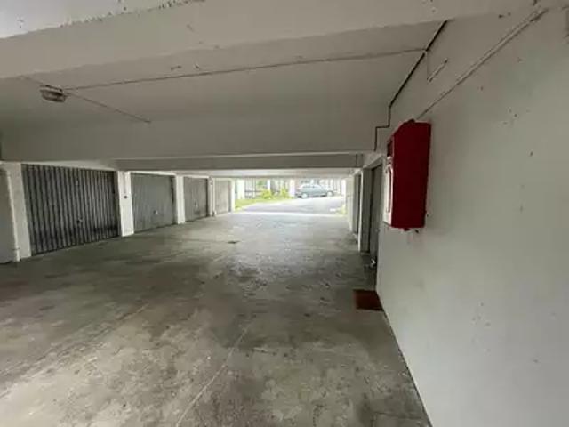 Garage vente à Lapurdi, Anglet