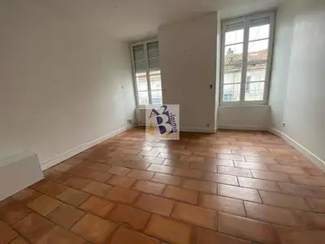 Maison vente à Angoulême, Aignes-et-puypéroux
