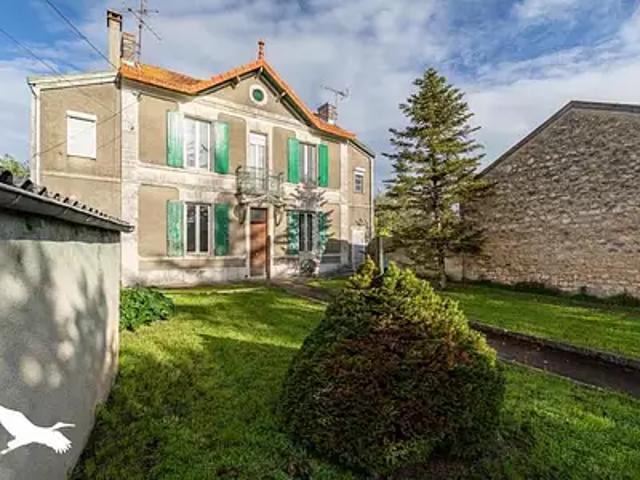Maison vente à Angoulême, Aignes-et-puypéroux