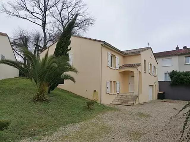 Maison vente à Angoulême, Aignes-et-puypéroux
