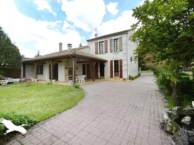 Maison vente à Angoulême, Aignes-et-puypéroux