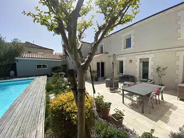 Maison vente à Angoulême, Aignes-et-puypéroux