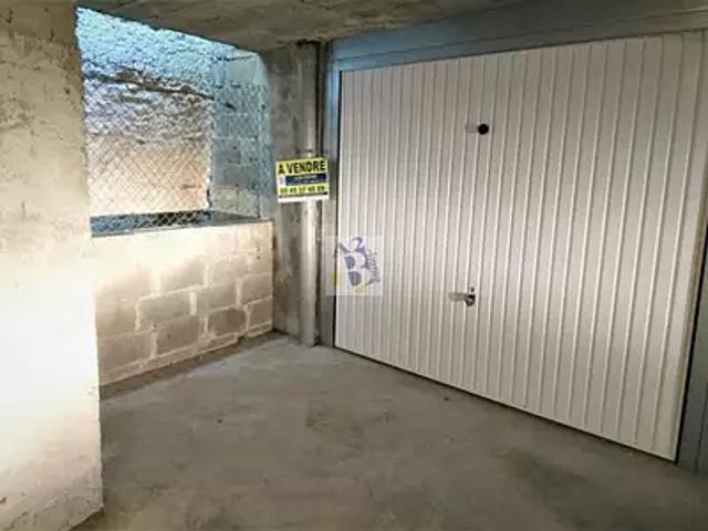 Garage vente à Angoulême, Aignes-et-puypéroux