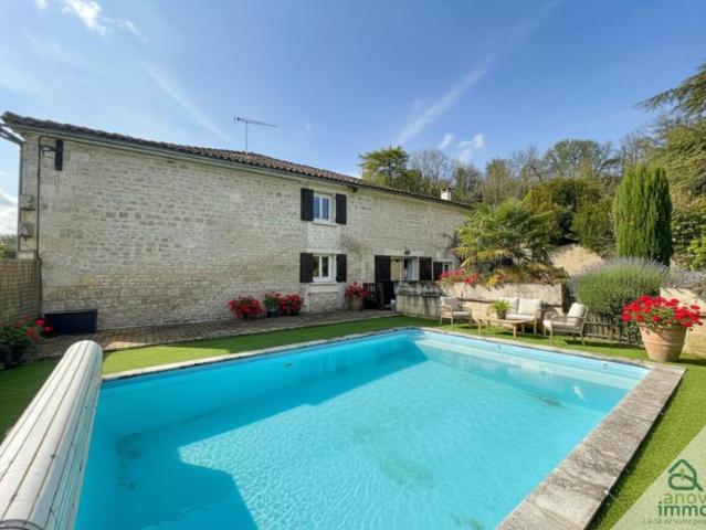Maison vente à Angoulême, Aignes-et-puypéroux