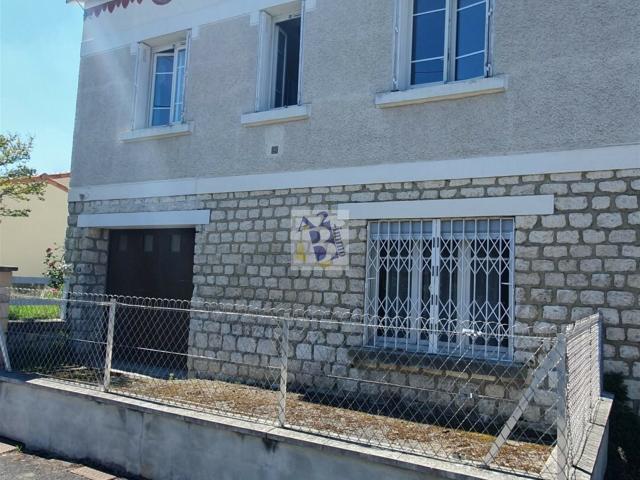 Maison vente à Angoulême, Aignes-et-puypéroux