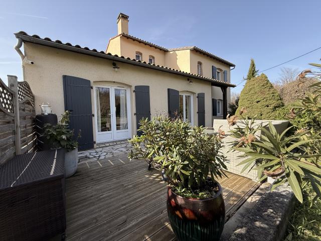 Maison vente à Angoulême, Aignes-et-puypéroux