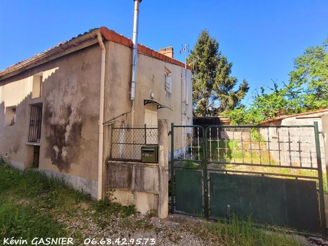 Maison vente à Angoulême, Aignes-et-puypéroux