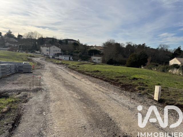 Terrain vente à Angoulême, Aignes-et-puypéroux