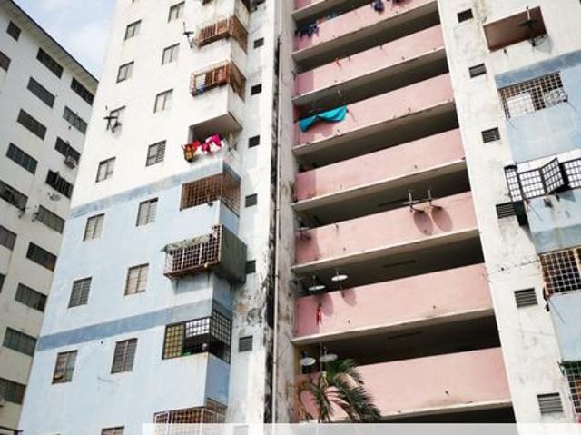 Flat for sale in Petaling, Subang Jaya