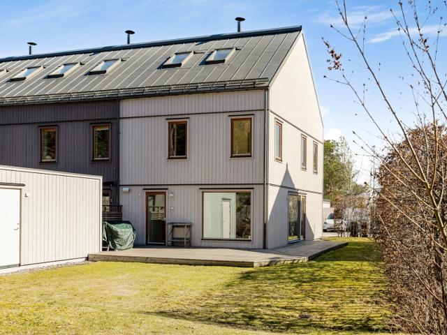 Villa till salu i Mörtnäs, Stockholm