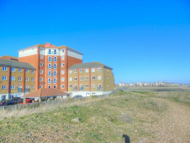 House for rent in Sovereign Harbour, Eastbourne
