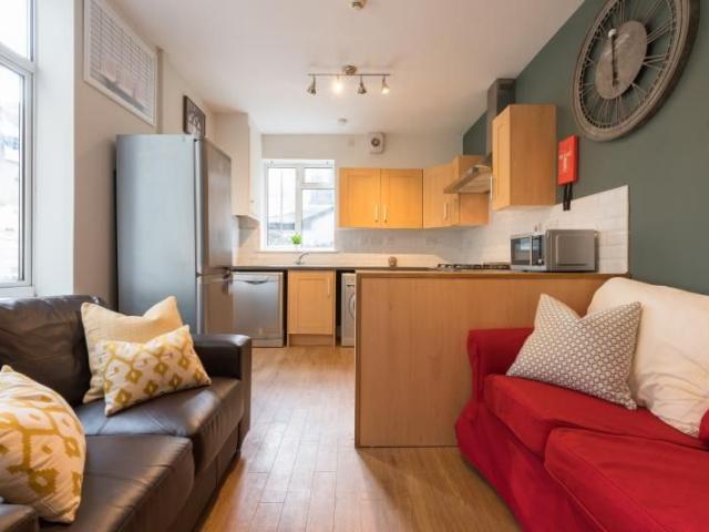 House for rent in Plasnewydd, Cardiff